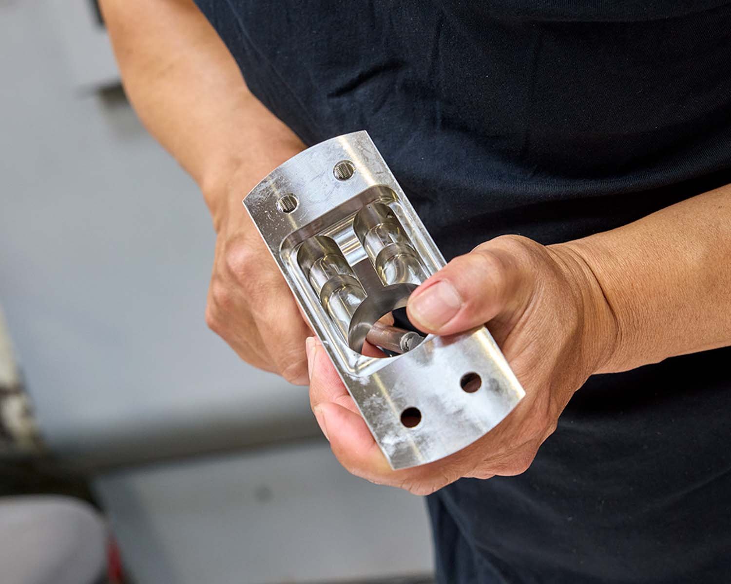 Gromas-small-metal-component-1200x1500